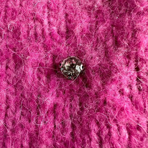Pink Sweater - Picture 5 of 5